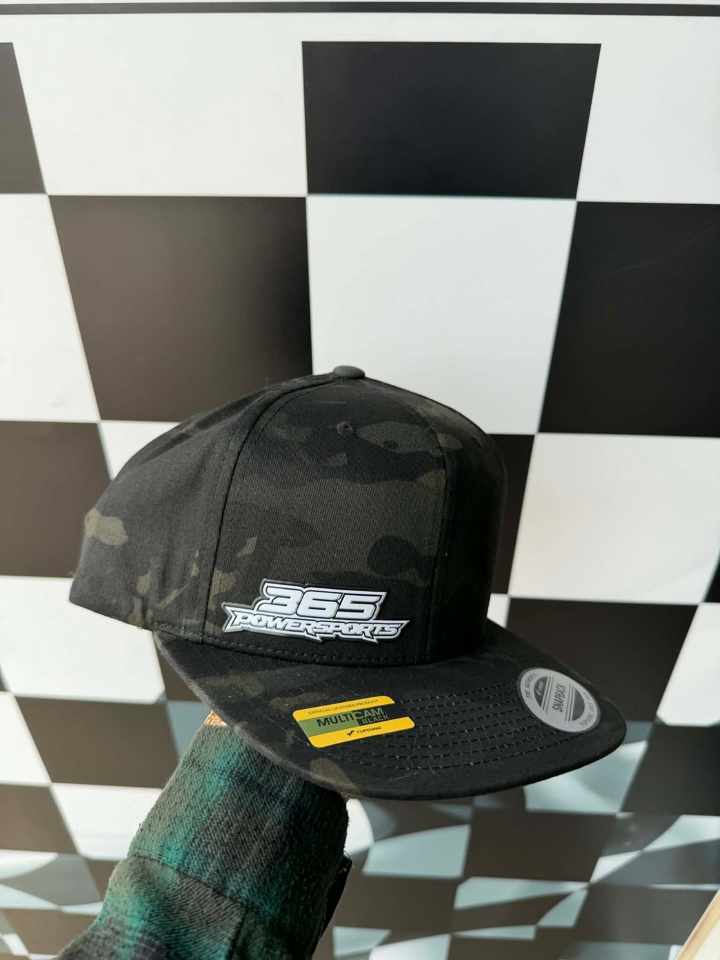 365 PREMIUM FLAT BRIM SNAPBACK HAT CLASSIC LOGO