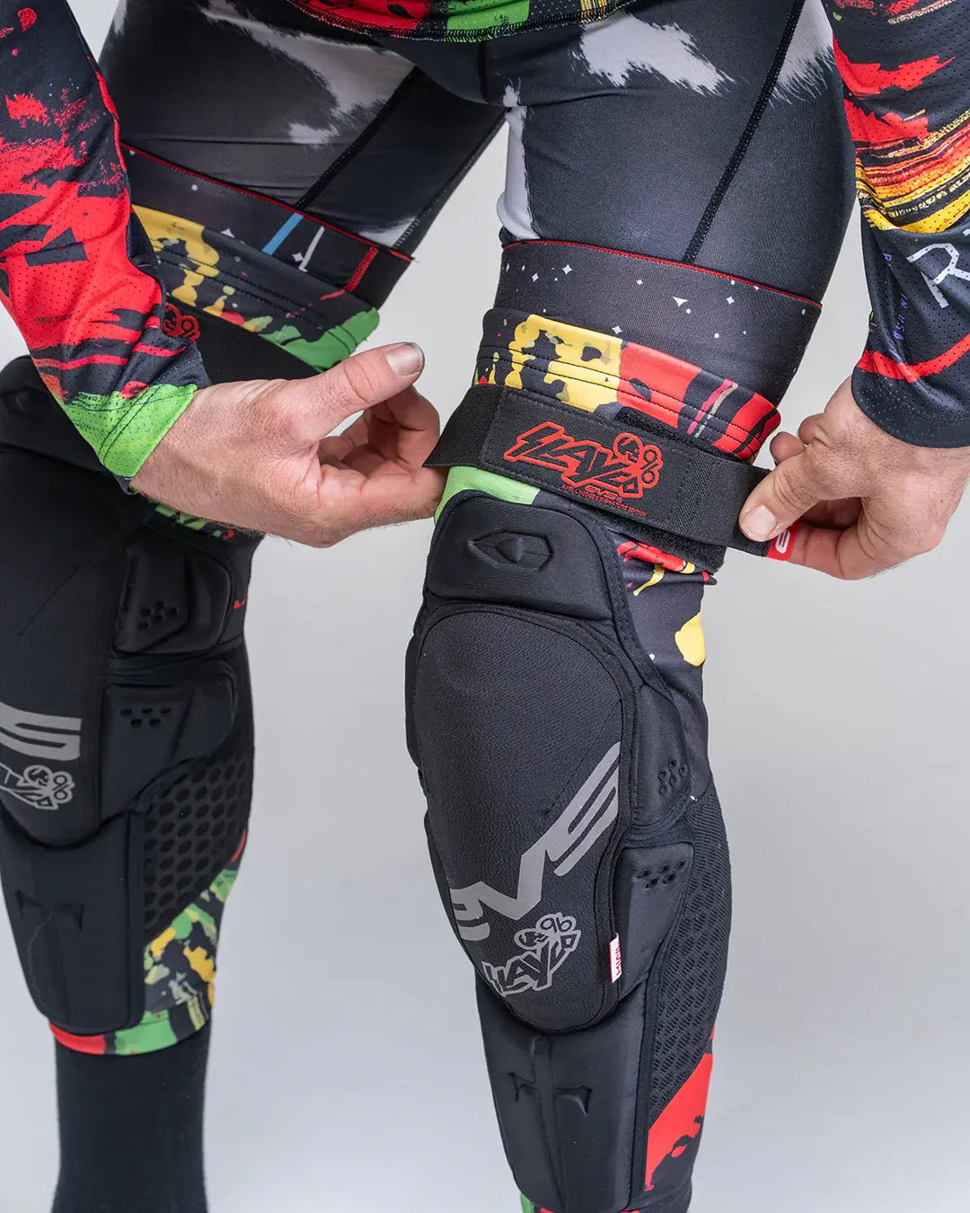 EVS SLAYCO96 EXPLOSION KNEE GUARD