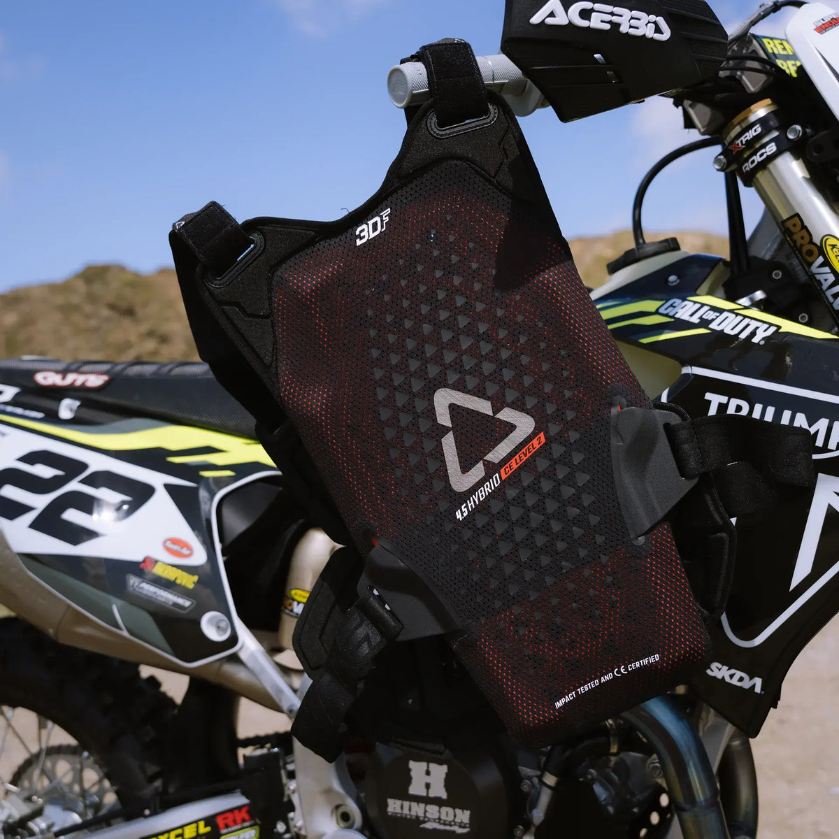 LEATT CHEST PROTECTOR 4.5 HYBRID