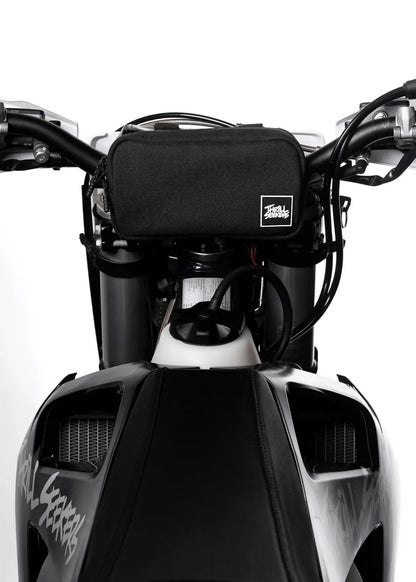 THRILL SEEKERS BAR BAG